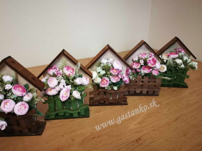 Vyštrbený plot 7x12cm
