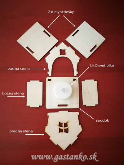 Drevený domček so svetielkom