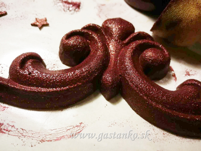 Pasta Deluxe Bordovo-zlatá