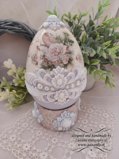 RP Vtáčiky - s nežnými bielymi ružičkami