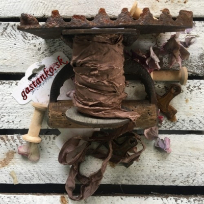 Krčená vintage stuha hnedá