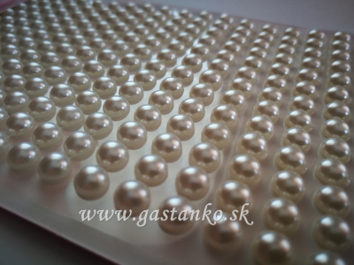 Samolepiace polperličky 5mm perleťové krémové biele