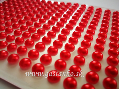 Samolepiace polperličky 5mm perleťové červené